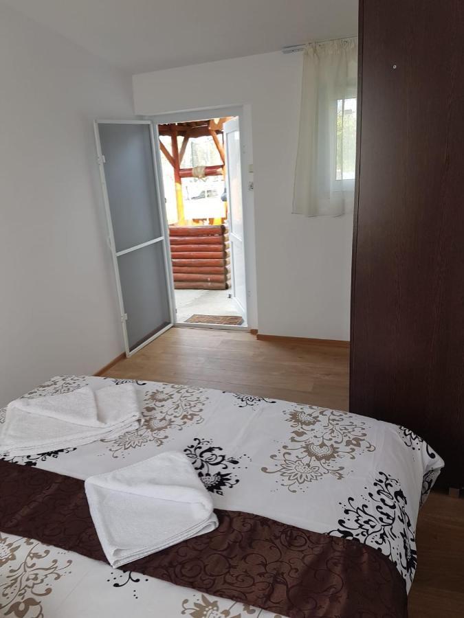 Casa Antonia Si Maria Hotell Ostrov Exteriör bild
